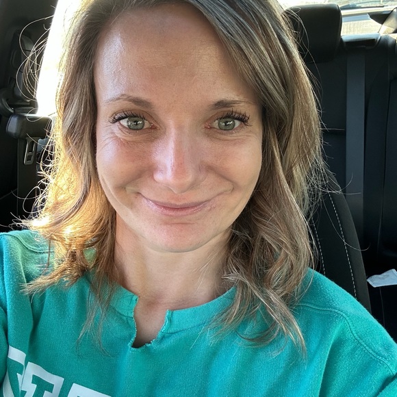 Meet your Posher, Amber - Picture 4 of 9